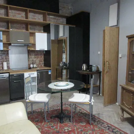 Apartman Bagatela 14 *