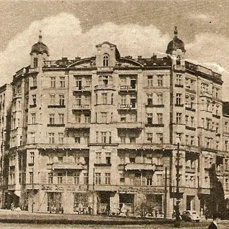Bagatela 14 * Warsaw